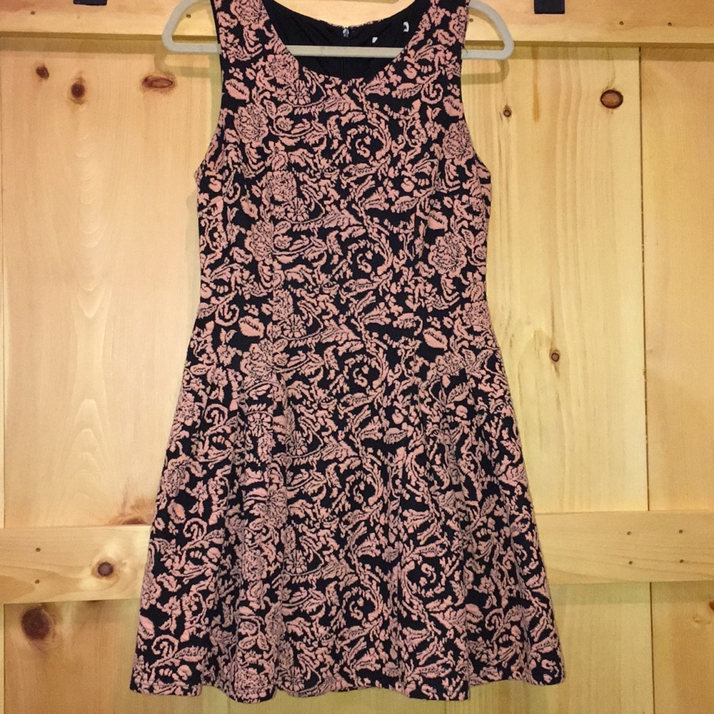 Beautiful dress!
